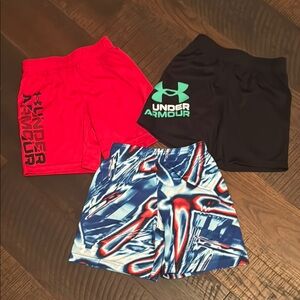 Under Armour short bundle